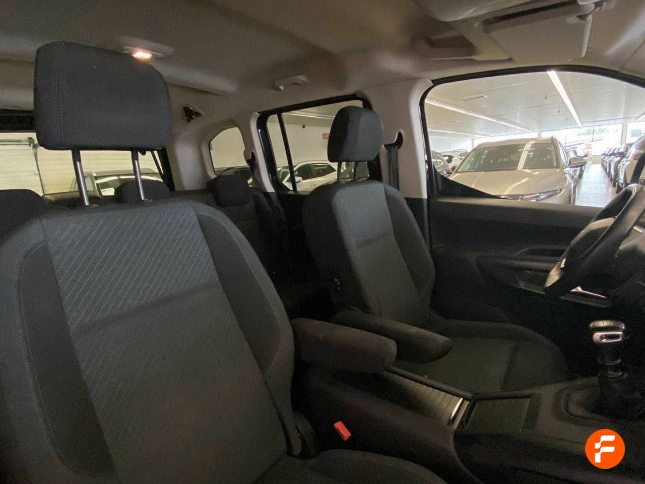 Foto Peugeot Rifter 22