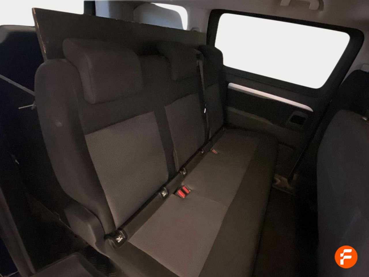 Foto Peugeot Traveller 18