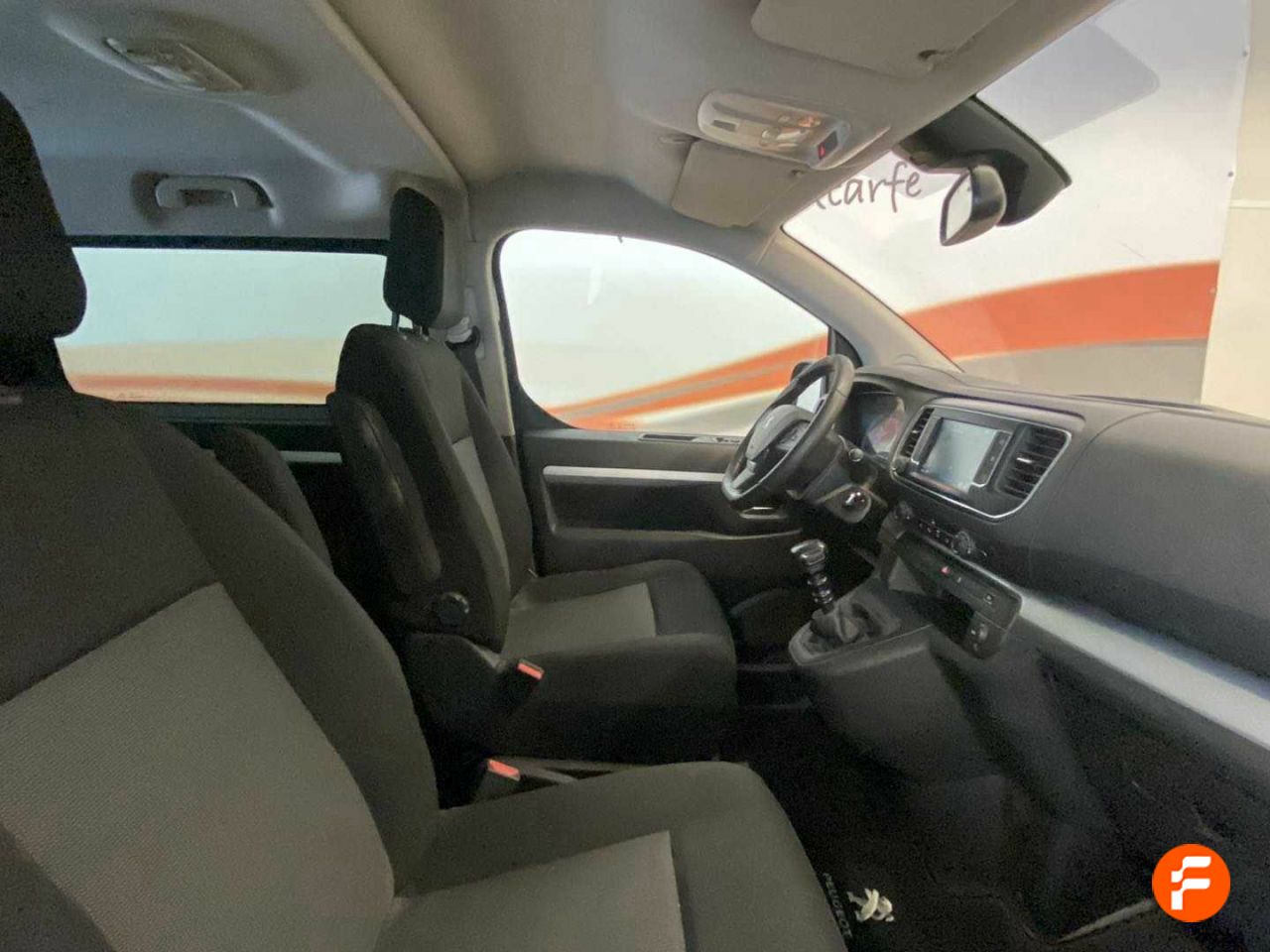 Foto Peugeot Traveller 20
