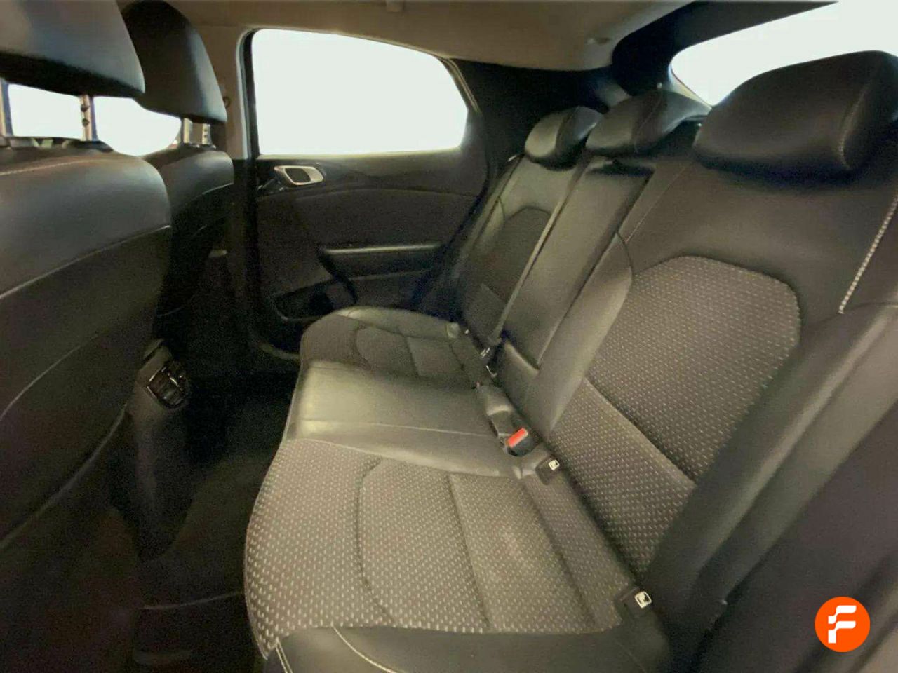 Foto Kia XCeed 16