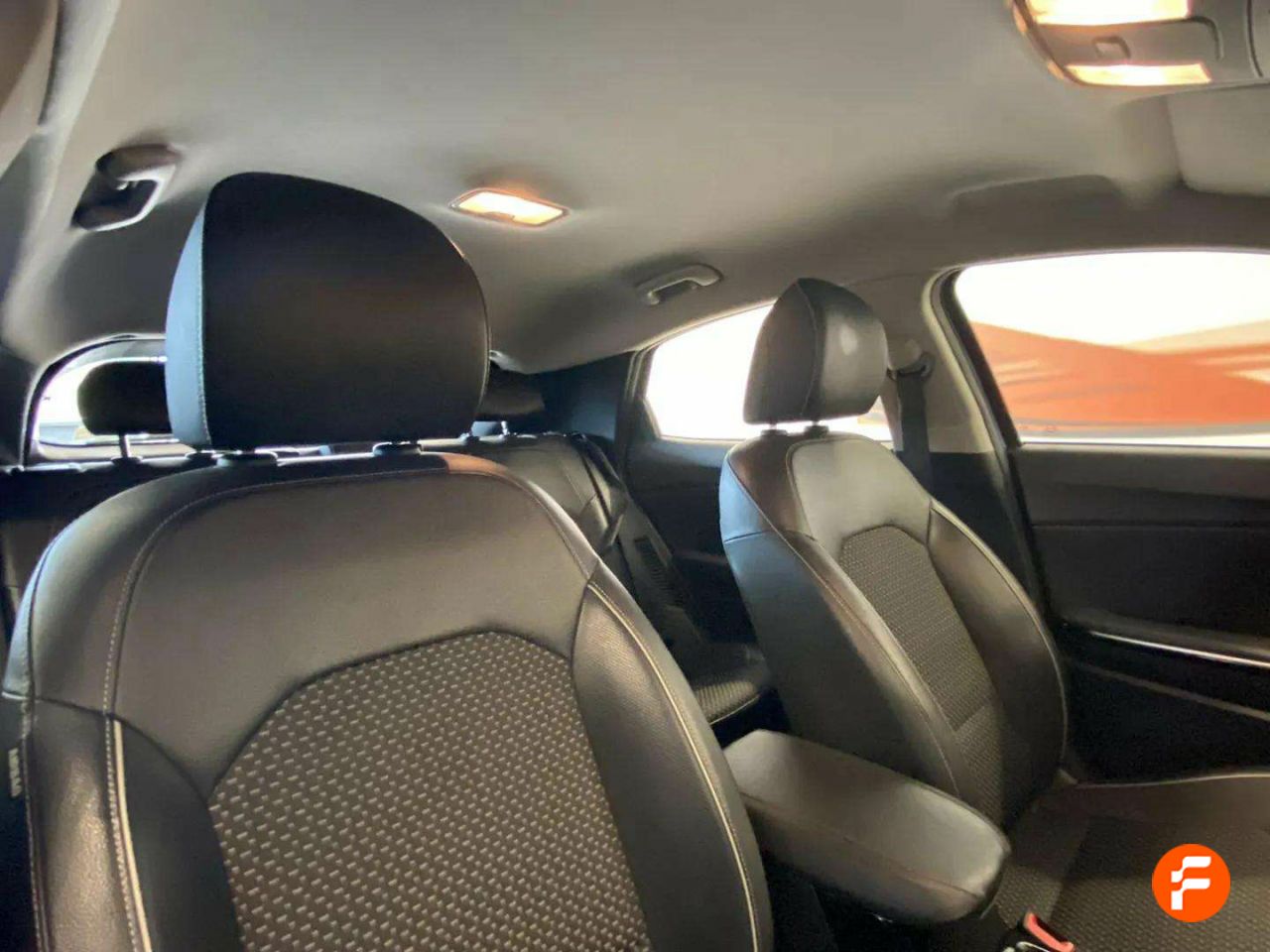 Foto Kia XCeed 21