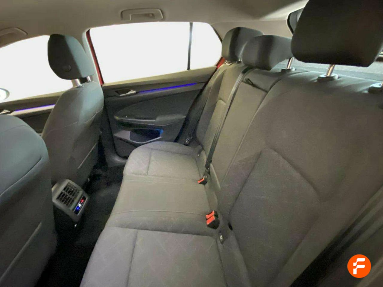 Foto Volkswagen Golf 17