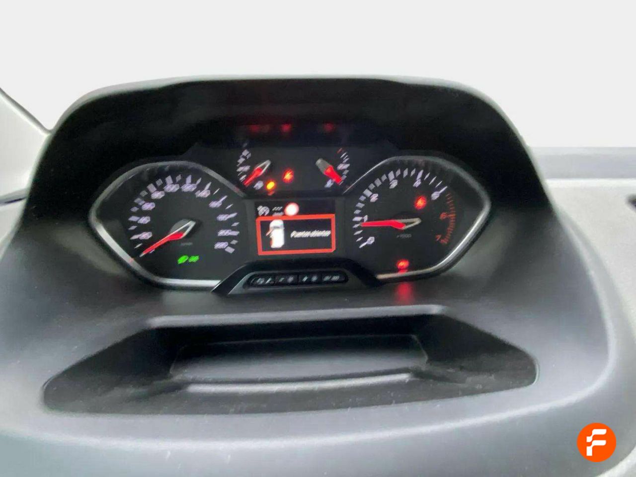 Foto Peugeot Rifter 13