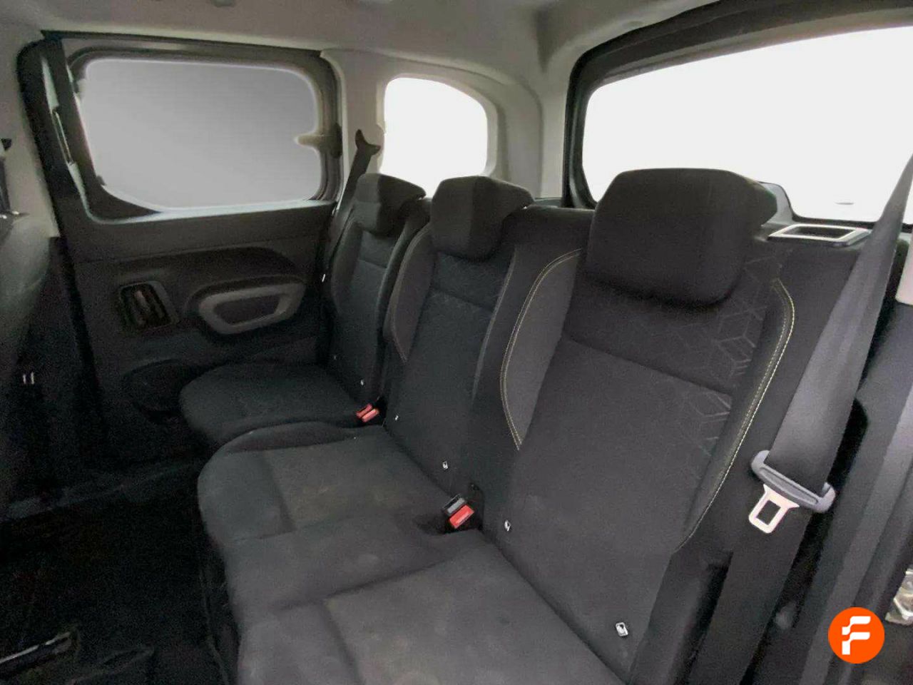 Foto Peugeot Rifter 16