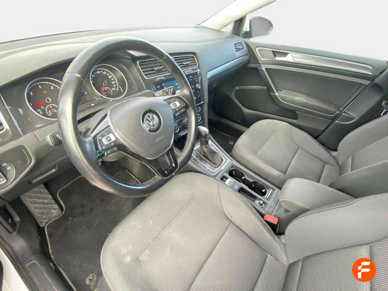 Foto Volkswagen Golf 17