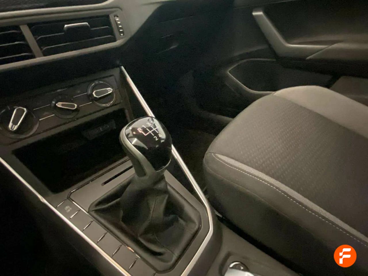 Foto Volkswagen Polo 14