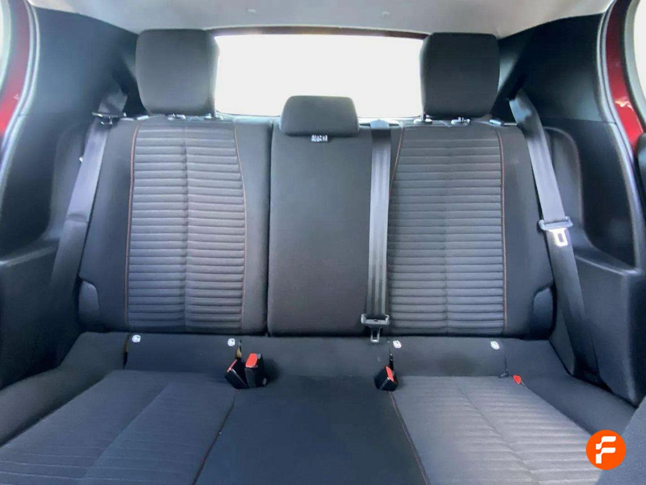 Foto Peugeot 208 15