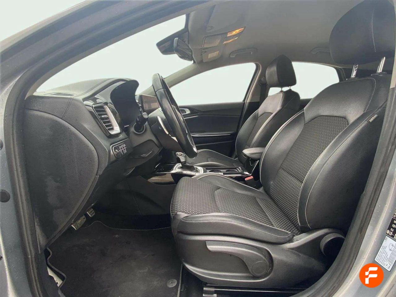 Foto Kia XCeed 12