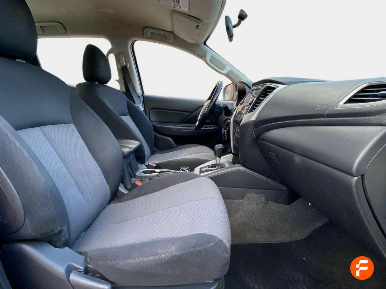 Foto Mitsubishi L200 14