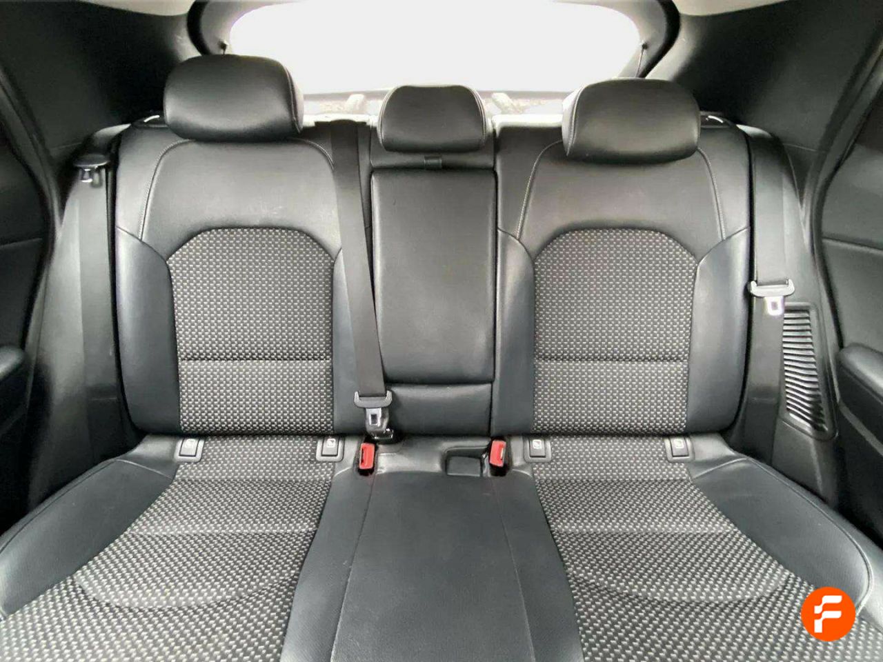 Foto Kia XCeed 13