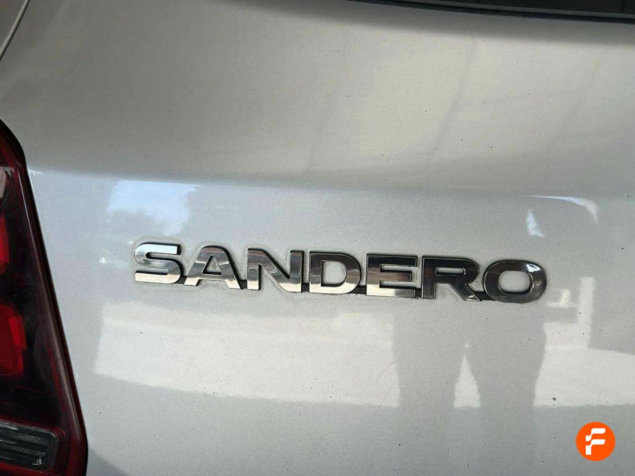 Foto Dacia Sandero 10