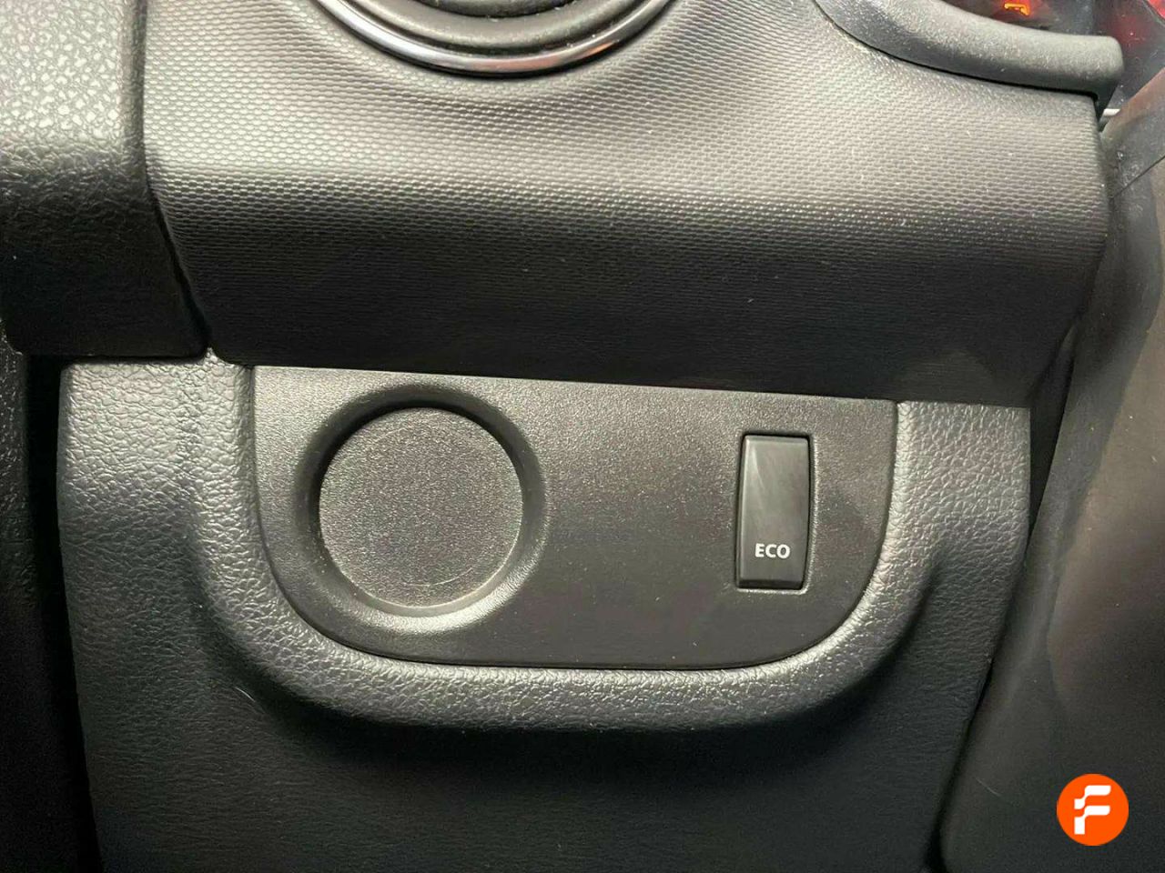 Foto Dacia Sandero 23