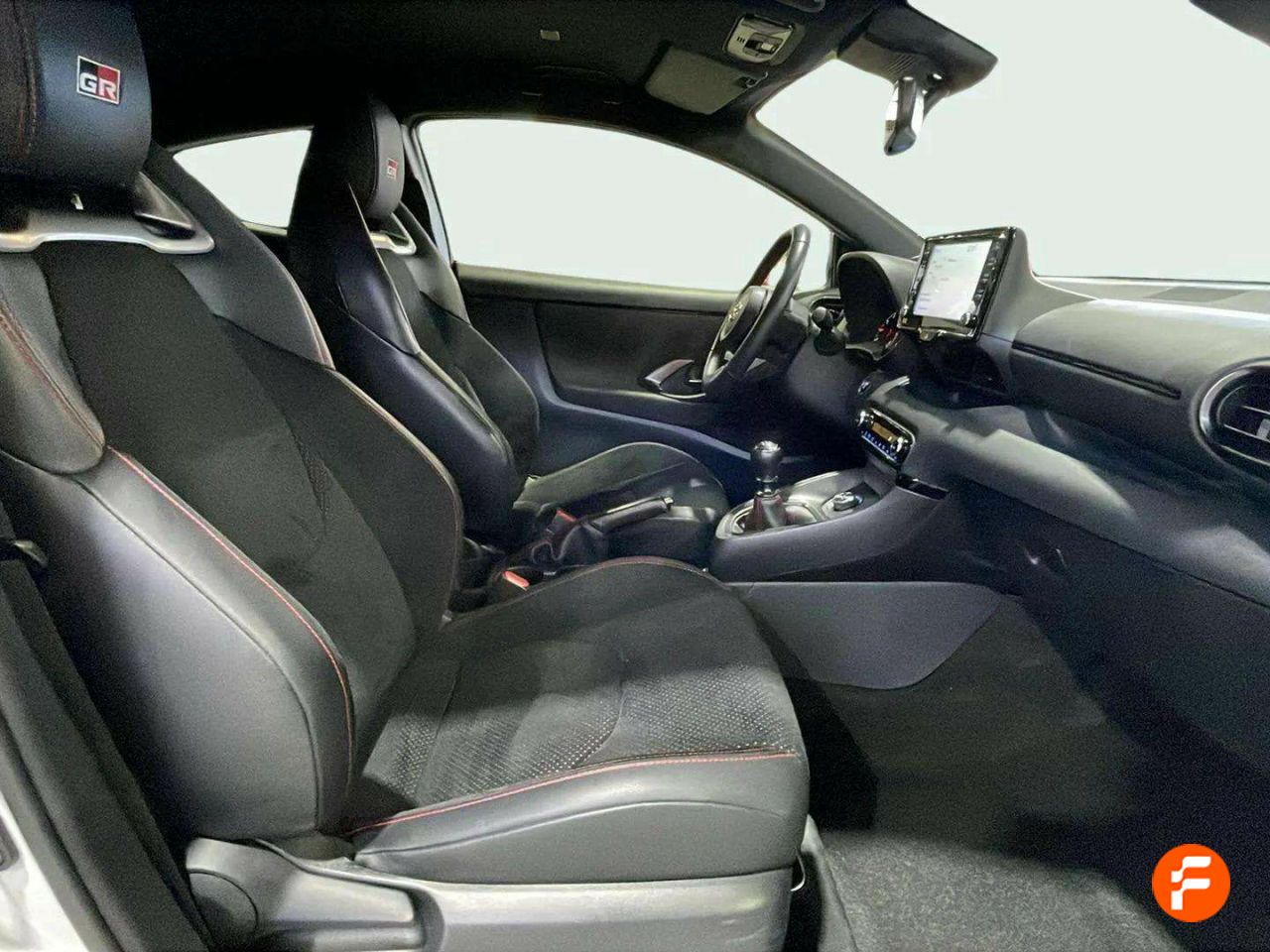 Foto Toyota Yaris 12