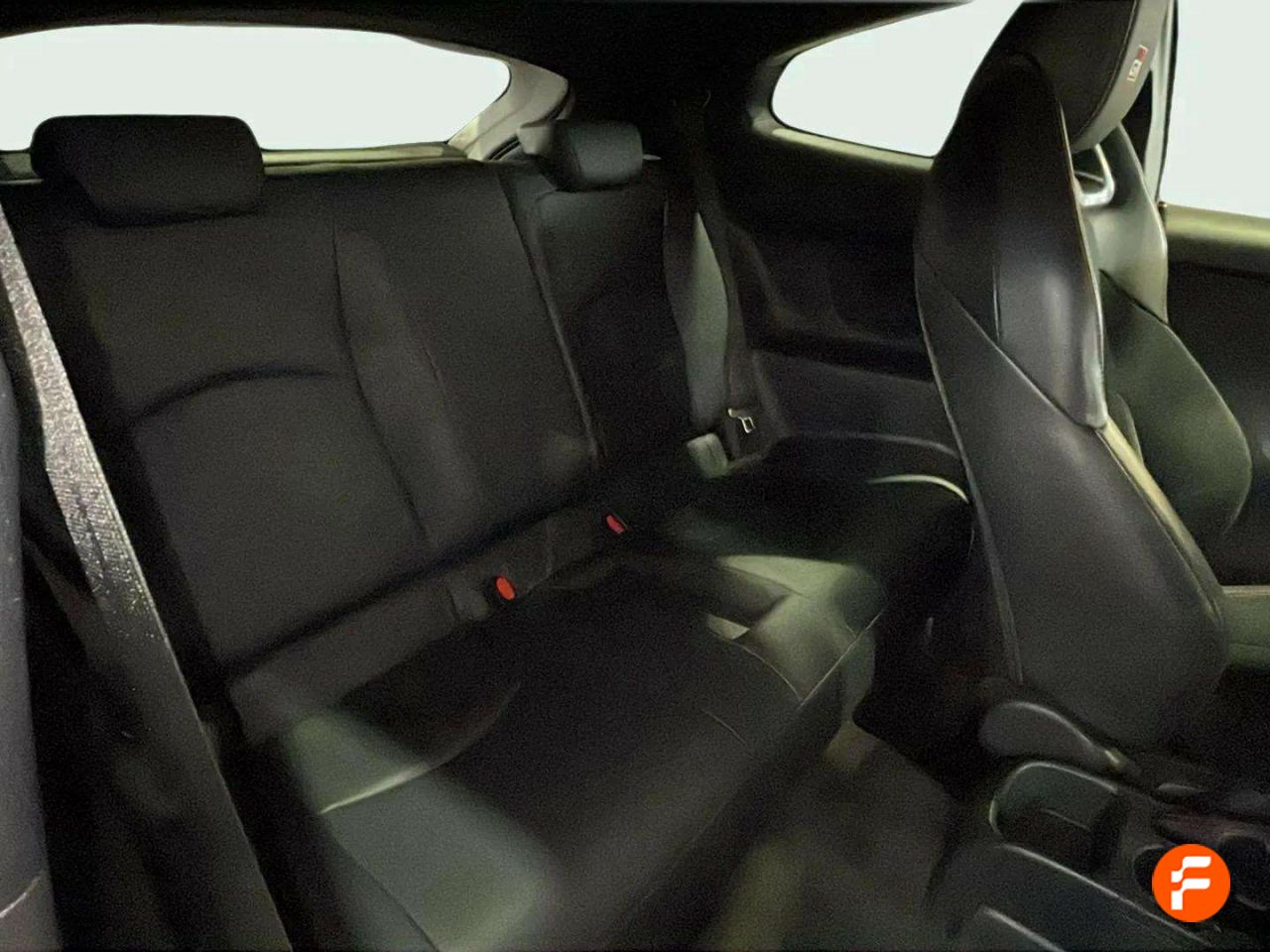 Foto Toyota Yaris 16