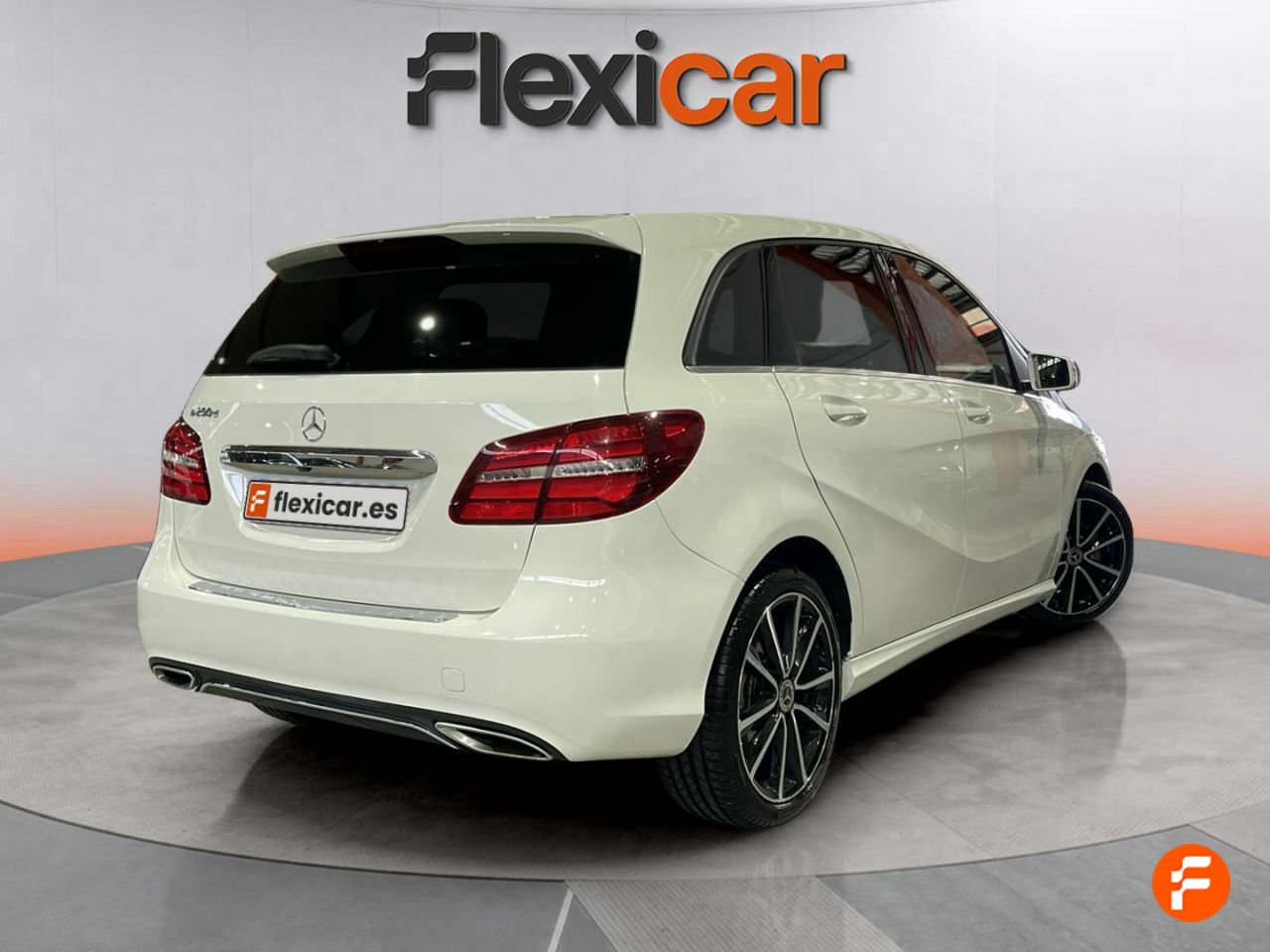 Foto Mercedes-Benz Clase B 8