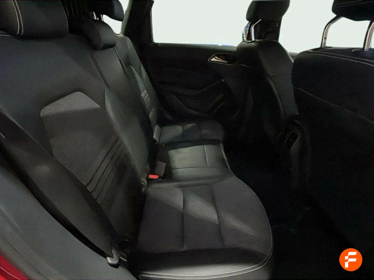 Foto Mercedes-Benz Clase B 14
