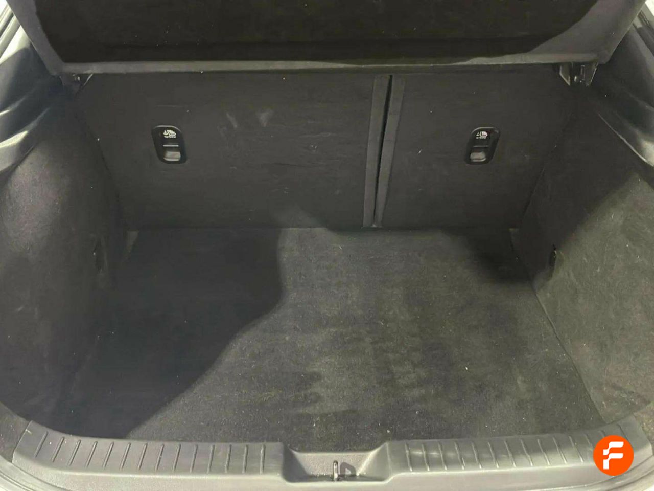 Foto Mazda CX-30 11