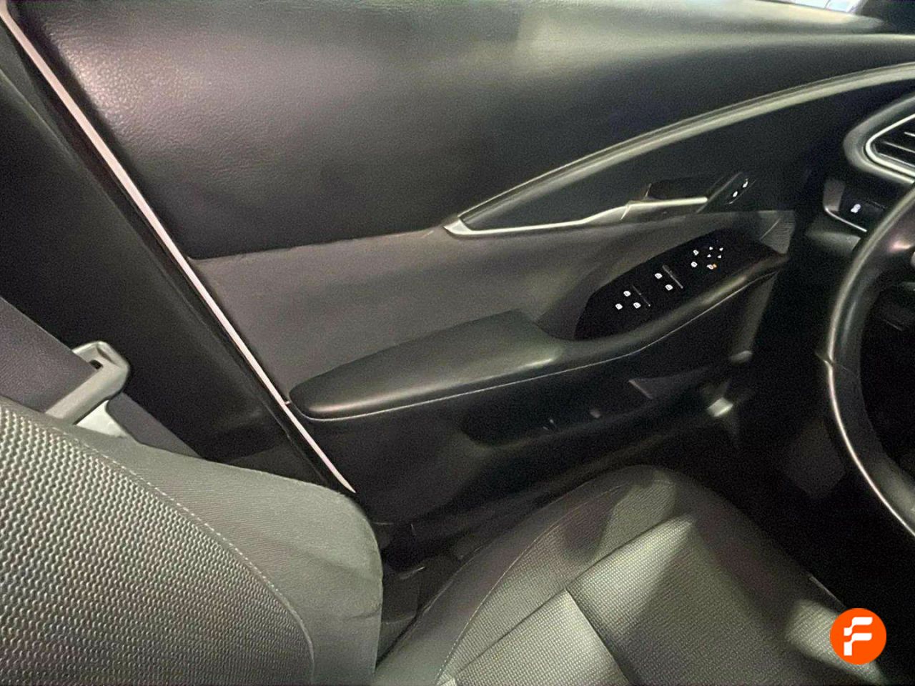 Foto Mazda CX-30 18