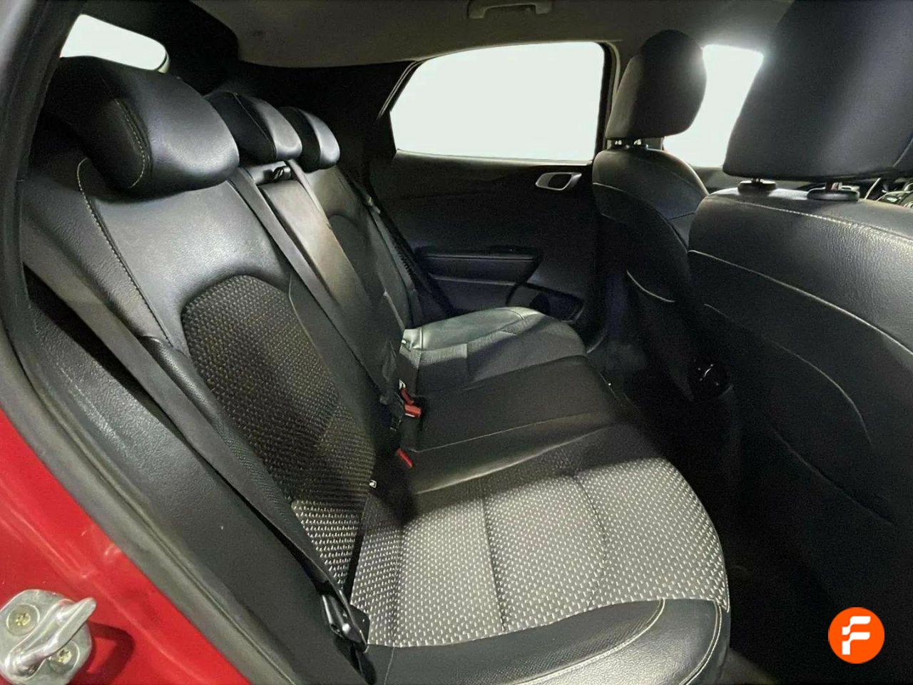 Foto Kia XCeed 14