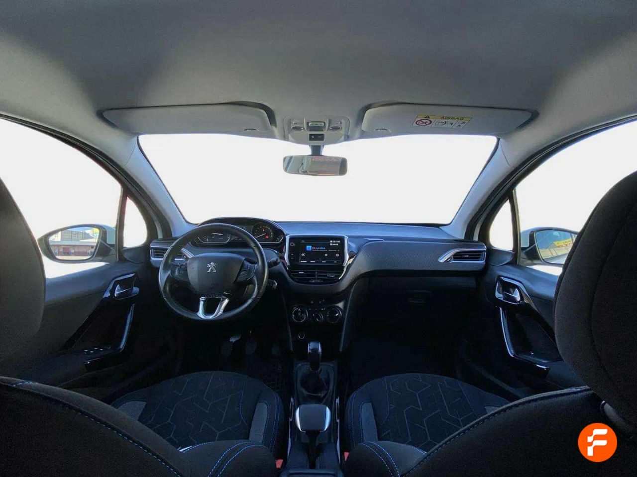 Foto Peugeot 2008 10