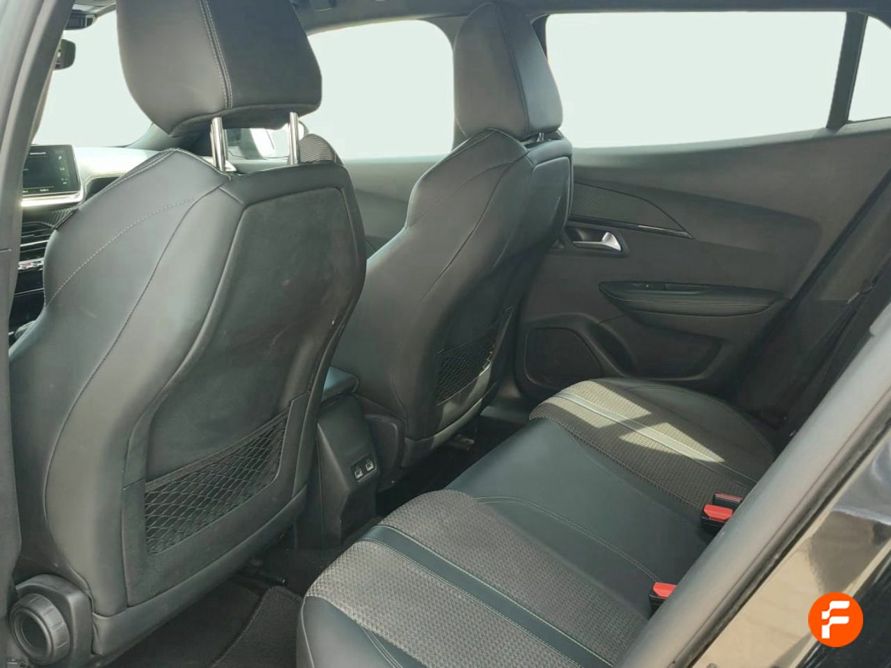 Foto Peugeot 2008 15