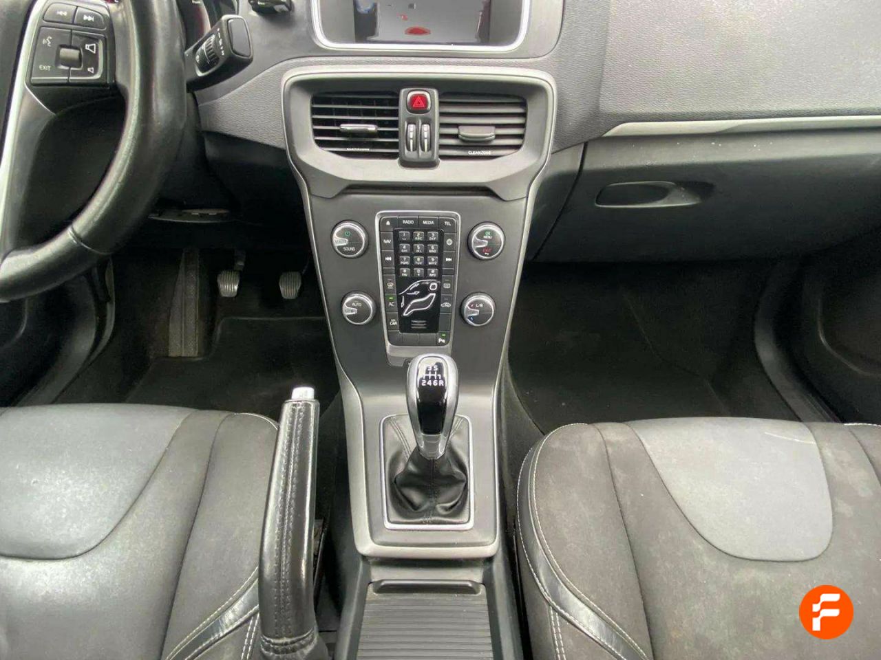 Foto Volvo V40 11
