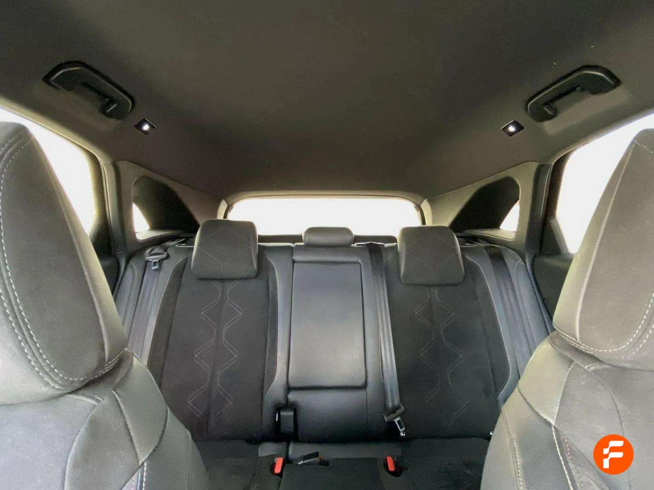 Foto DS Automobiles DS 7 28
