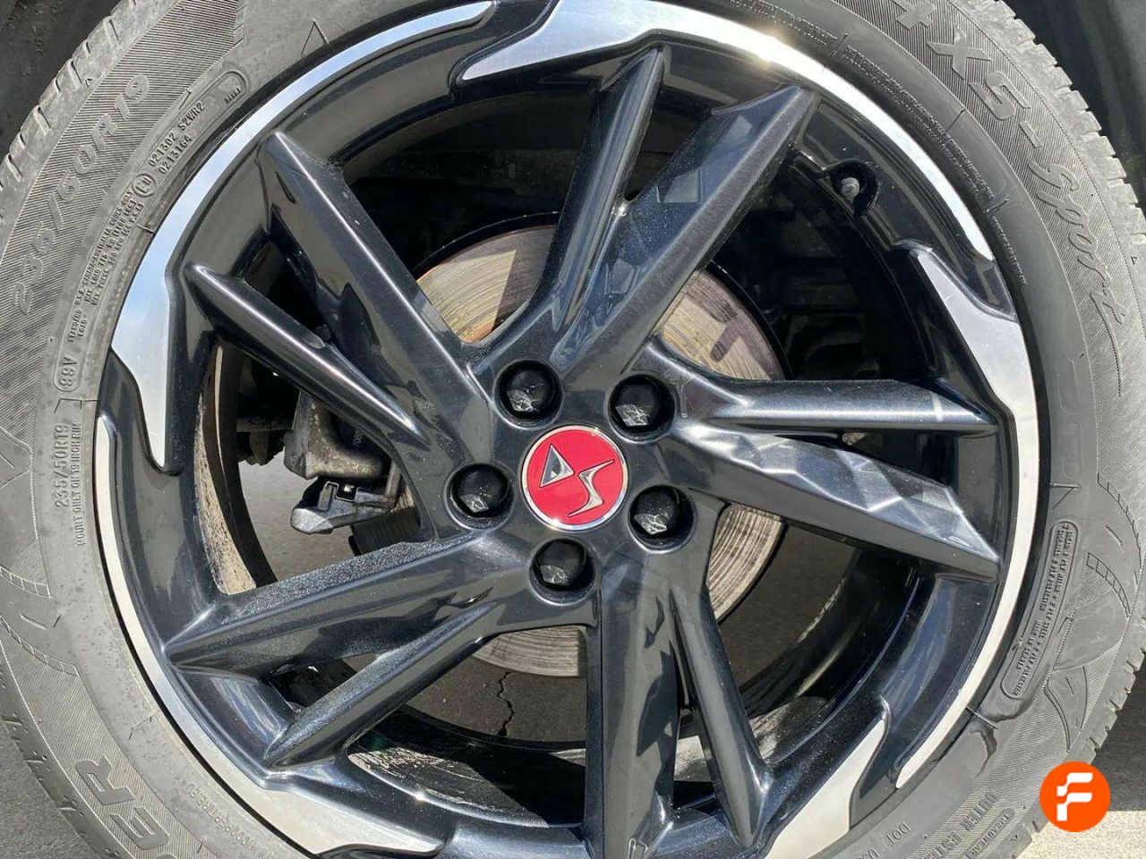 Foto DS Automobiles DS 7 37