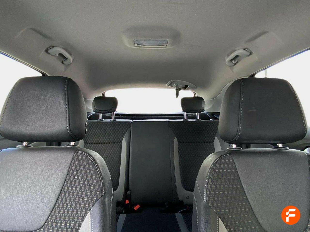 Foto Opel Crossland X 16