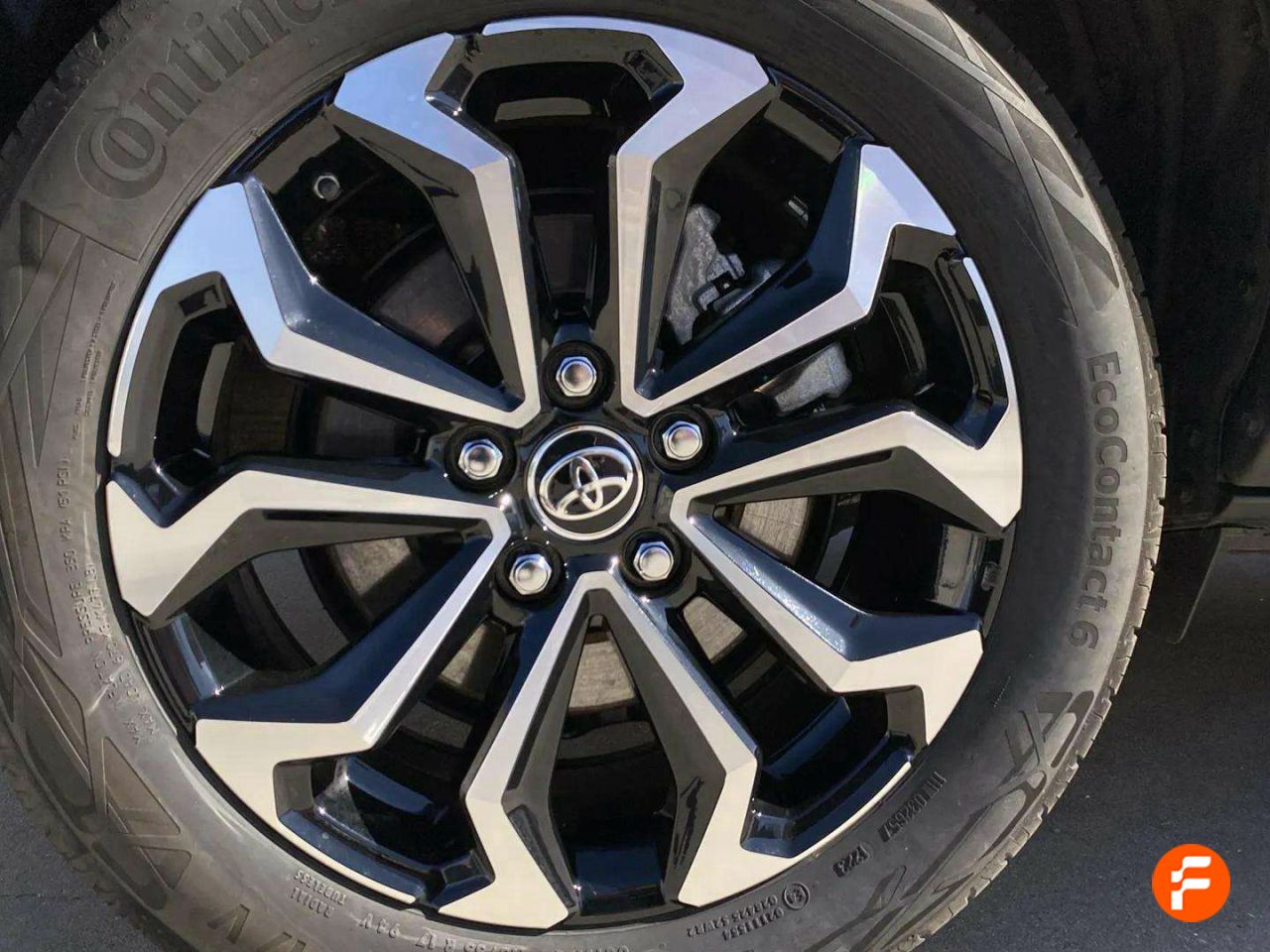Foto Toyota Yaris 18