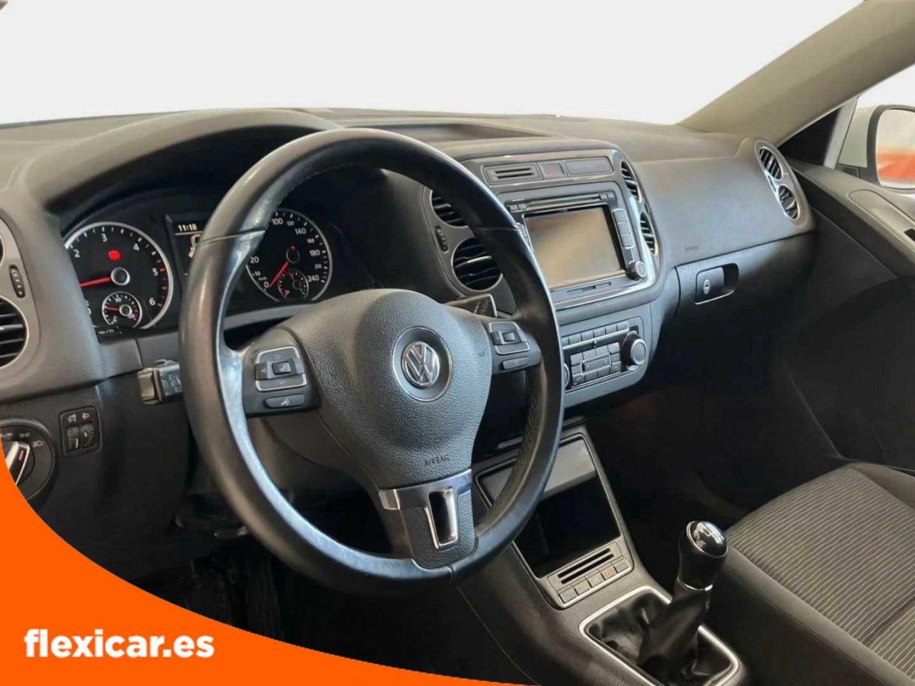 Foto Volkswagen Tiguan 16