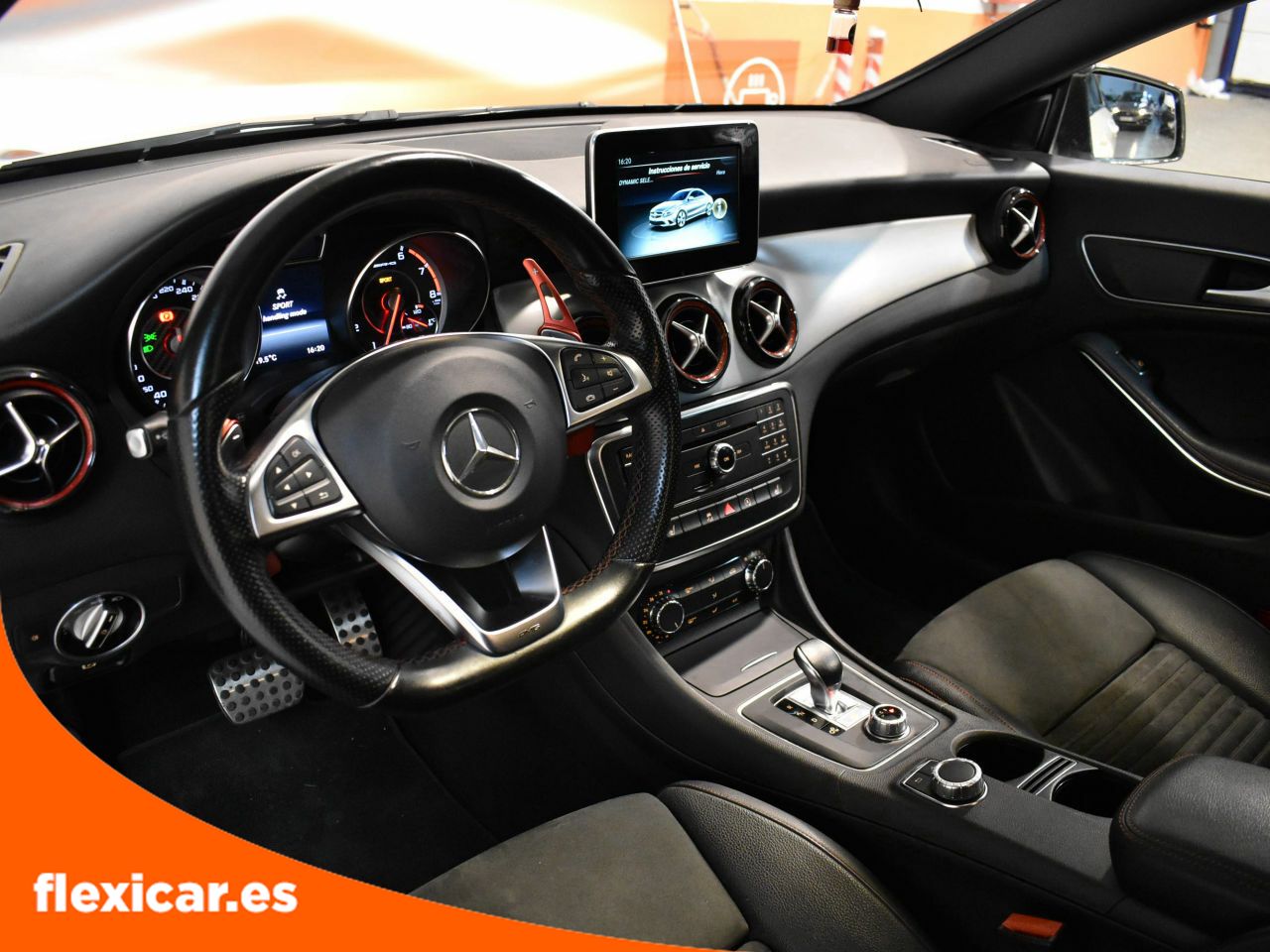 Foto Mercedes-Benz Clase CLA 31