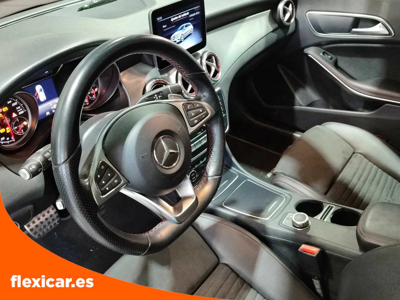 Foto Mercedes-Benz Clase CLA 13