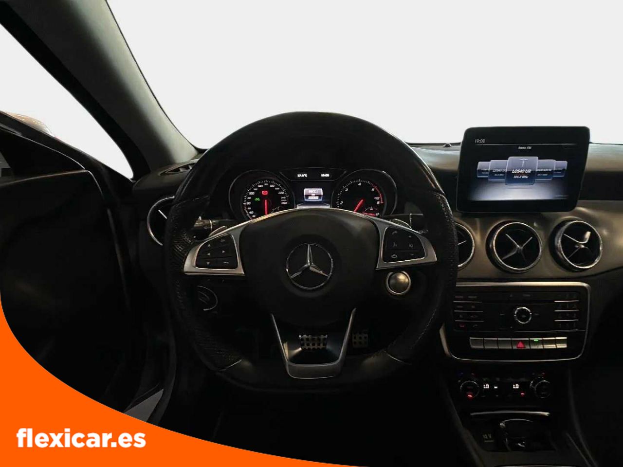 Foto Mercedes-Benz Clase CLA 19