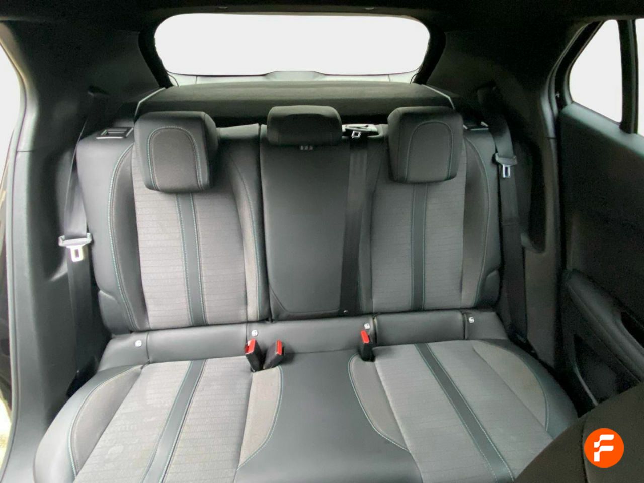 Foto Peugeot 2008 10