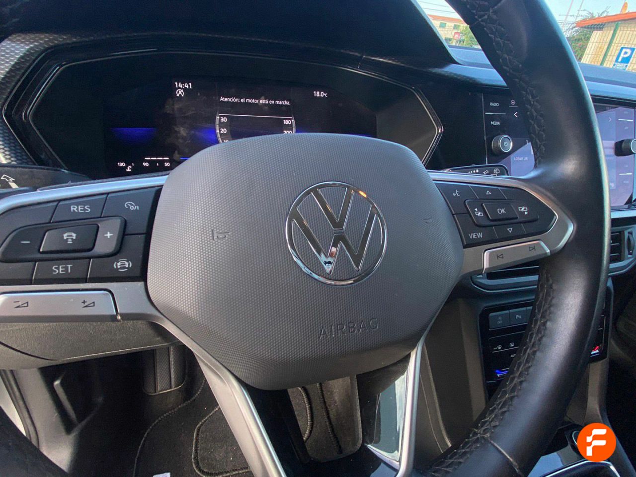 Foto Volkswagen T-Cross 13
