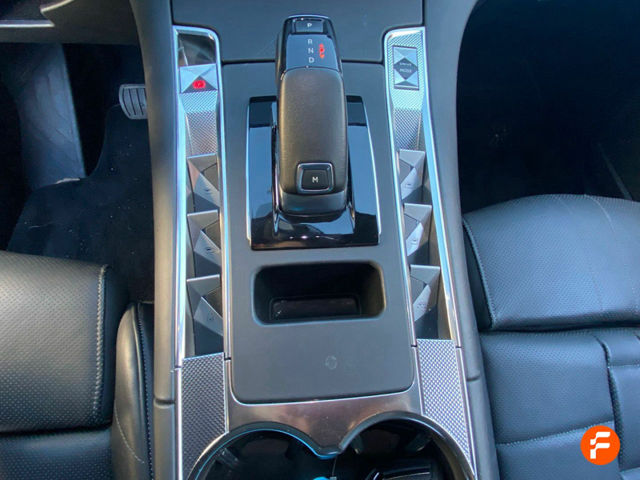 Foto DS Automobiles DS 7 14