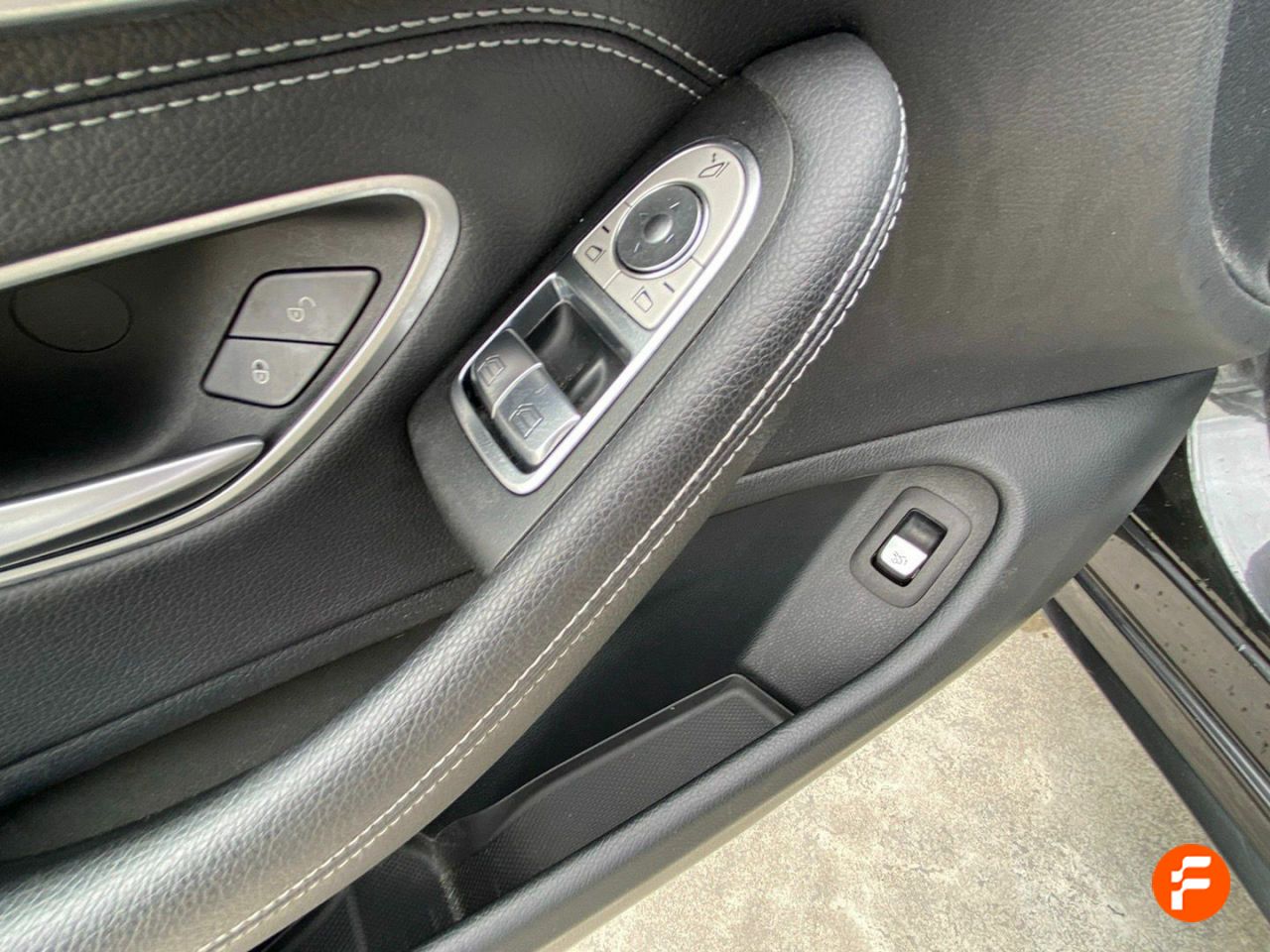 Foto Mercedes-Benz Clase C 18