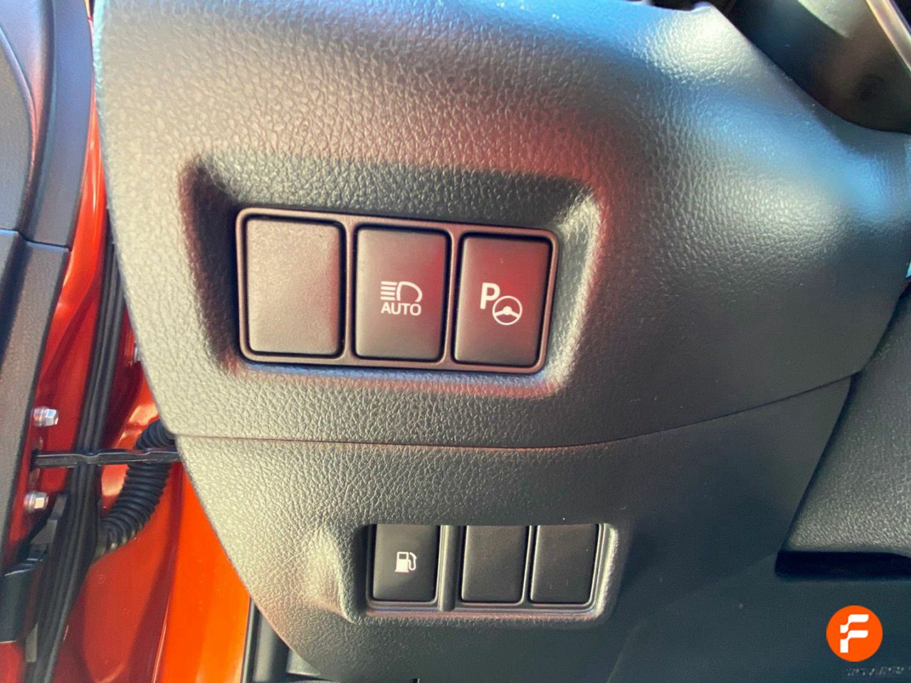 Foto Toyota C-HR 13