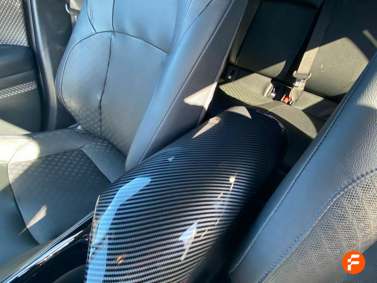 Foto Toyota C-HR 19