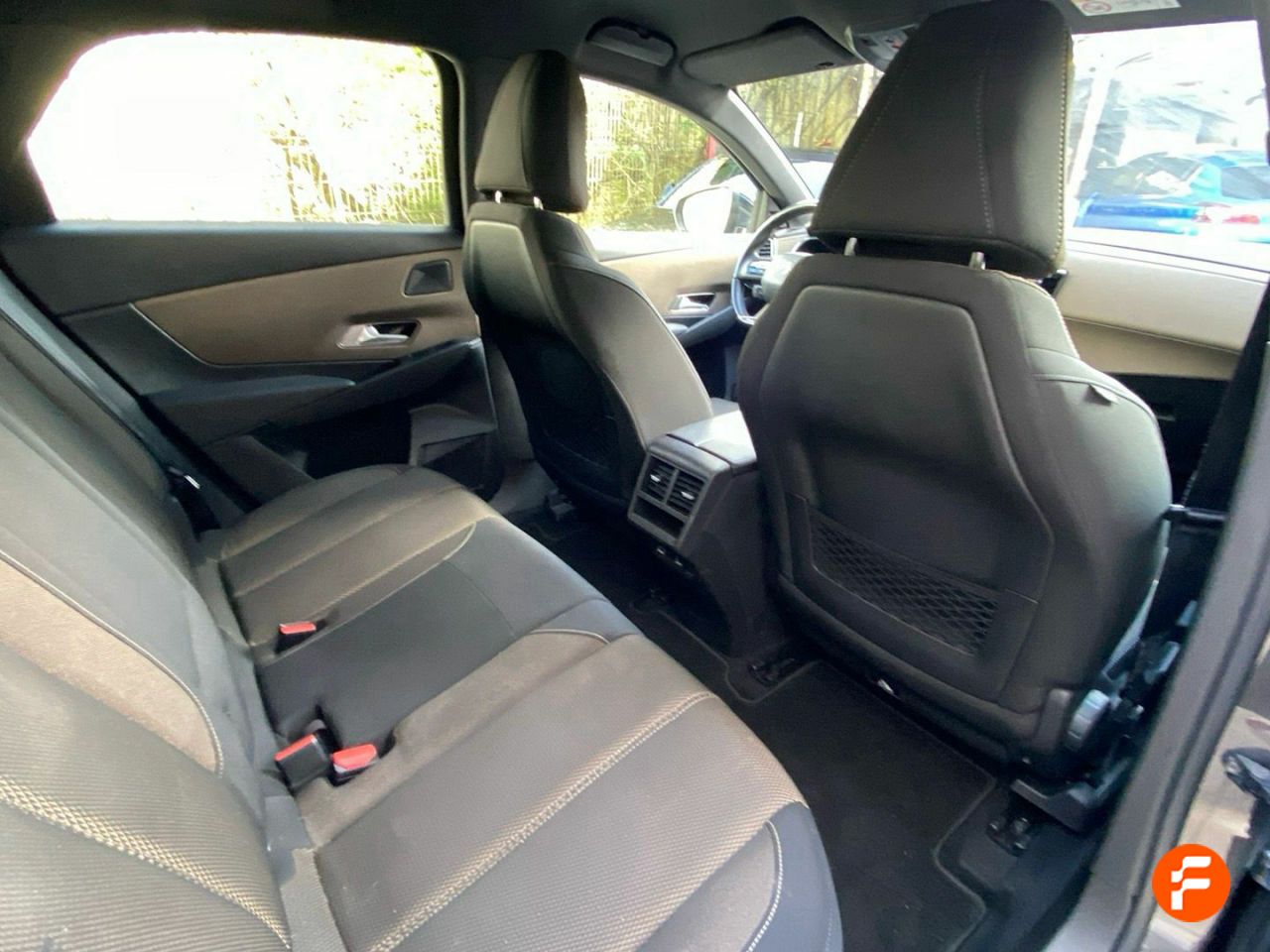 Foto DS Automobiles DS 7 19