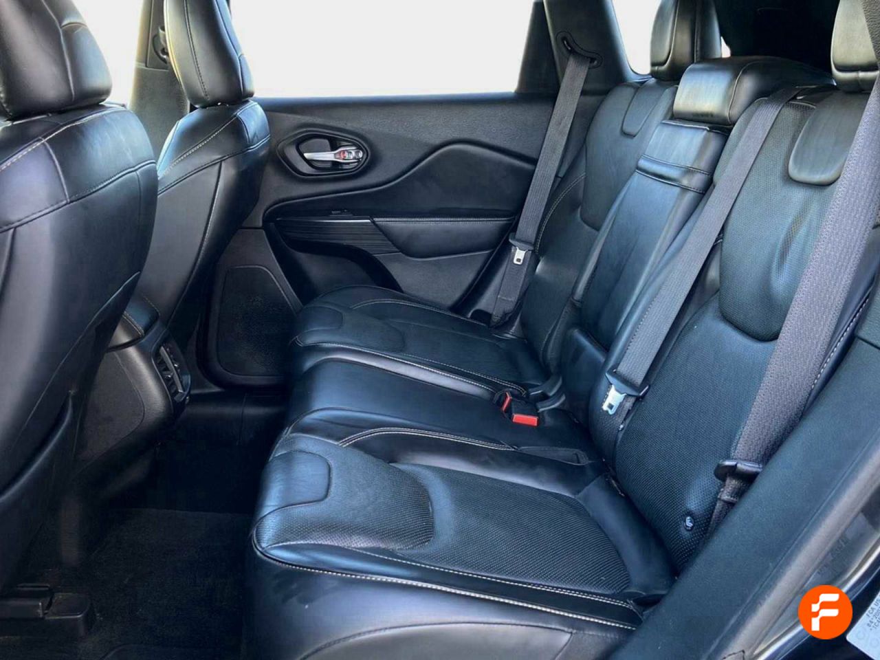 Foto Jeep Cherokee 13