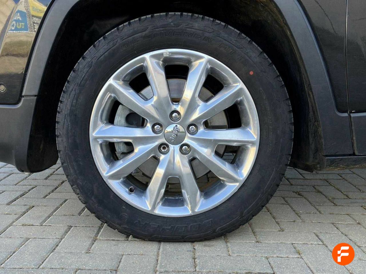 Foto Jeep Cherokee 17
