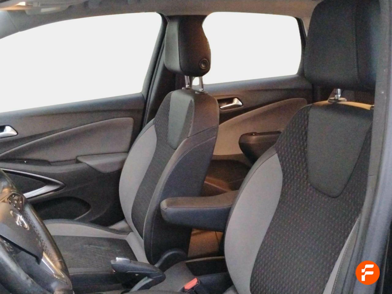 Foto Opel Crossland X 12