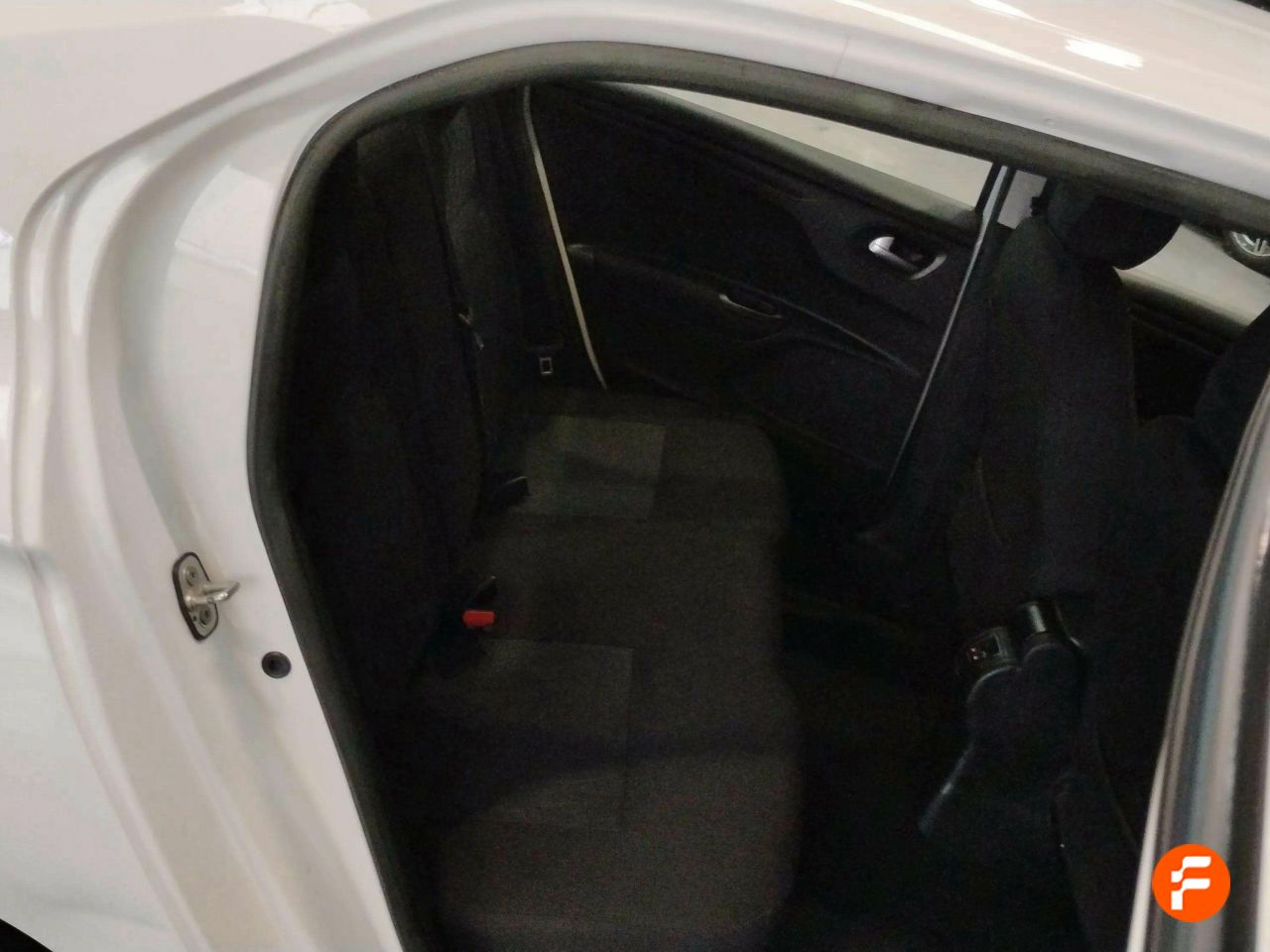 Foto Citroën C-Elysèe 12