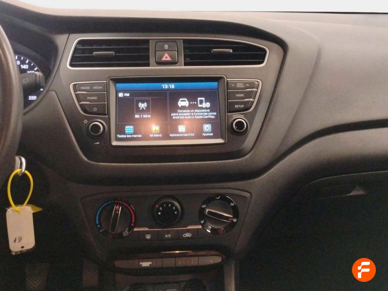 Foto Hyundai i20 8
