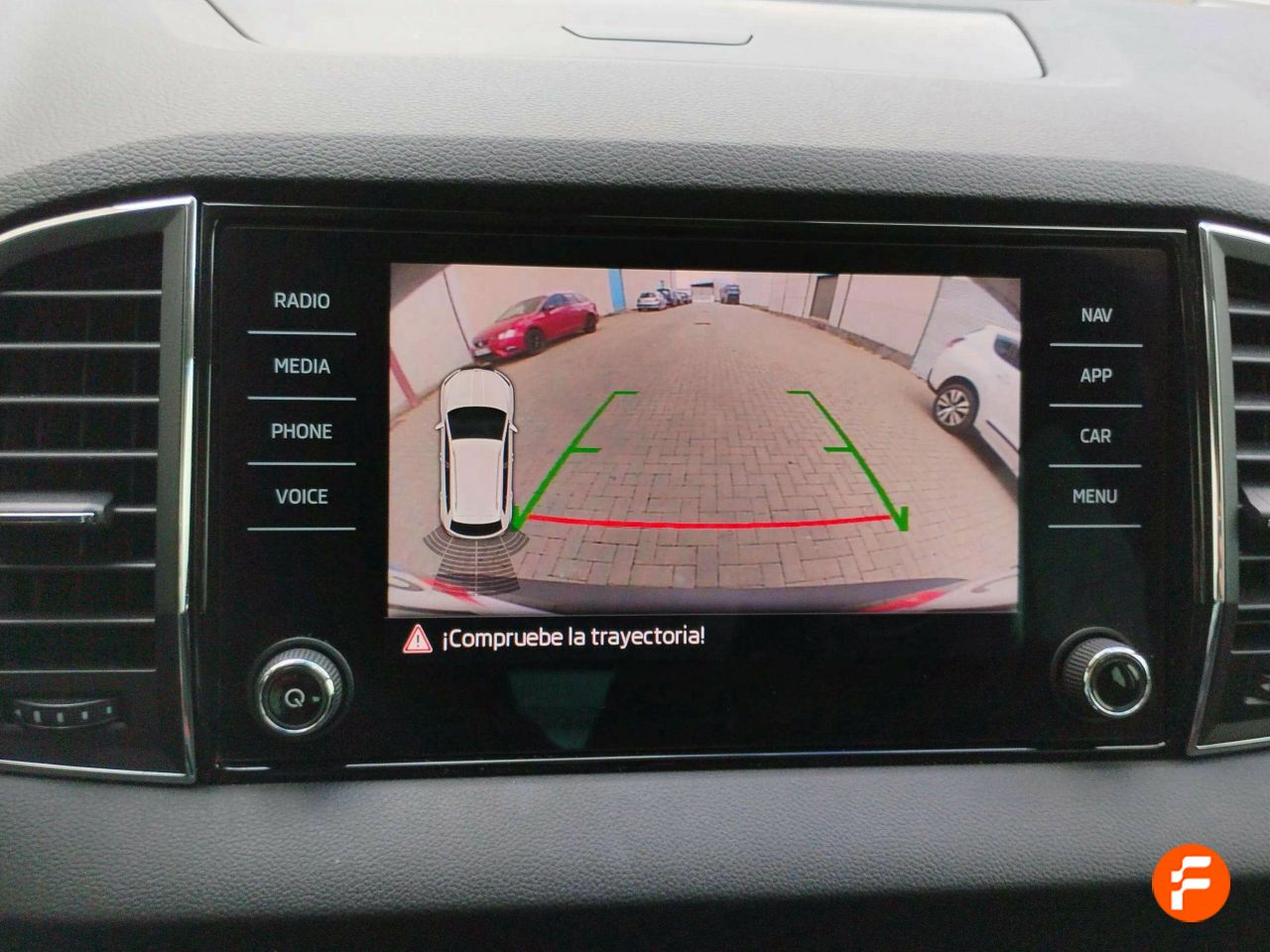 Foto Skoda Karoq 15