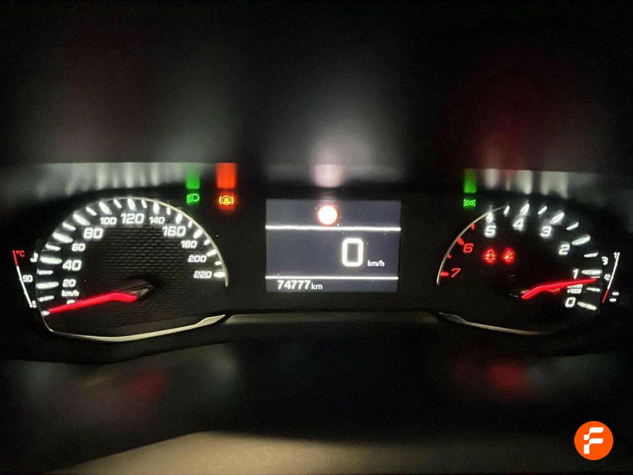 Foto Peugeot 208 10