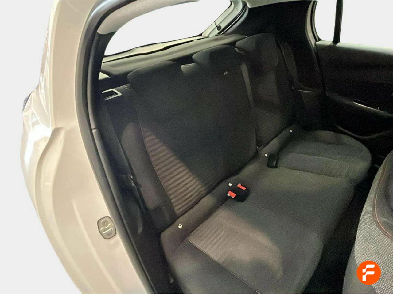 Foto Peugeot 208 12