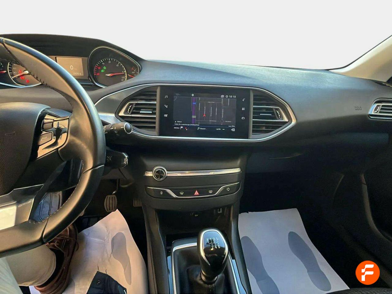 Foto Peugeot 308 8